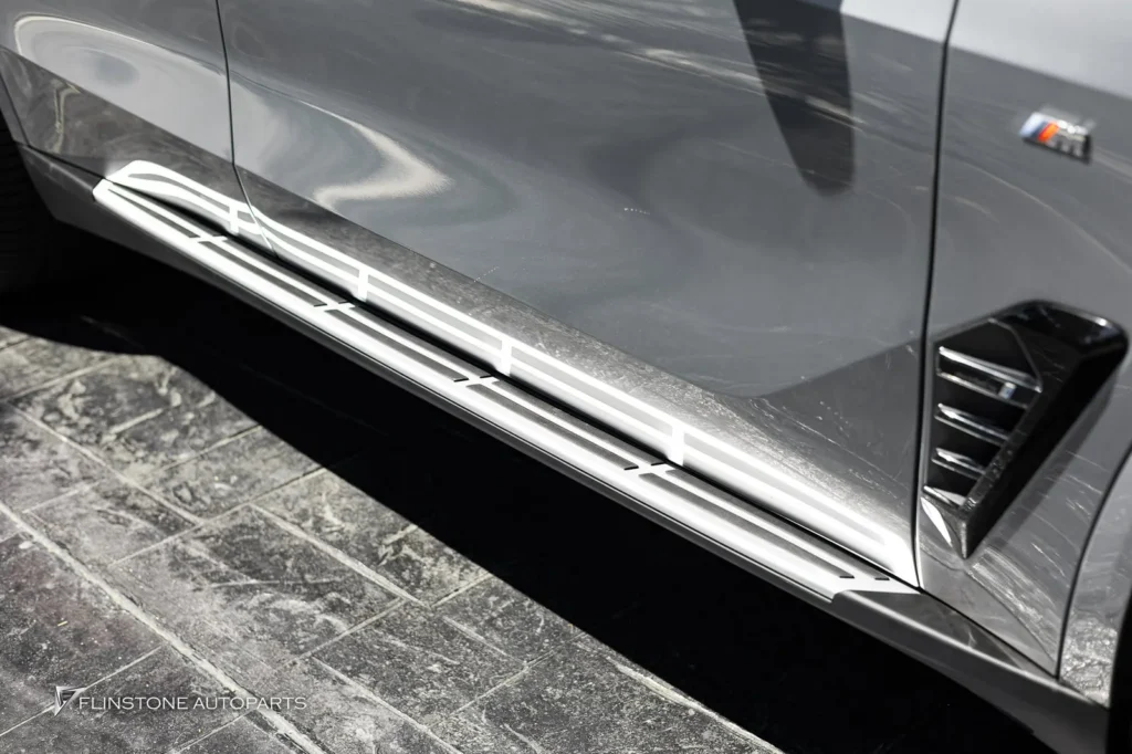 อีกคันสำหรับ BMW X5 G05 บันไดข้างที่ช่วยให้การขึ้นลงสะดวกสบายมาก