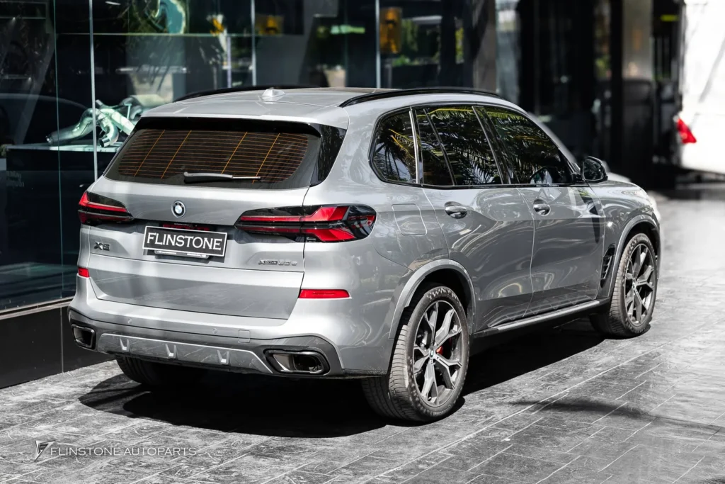 อีกคันสำหรับ BMW X5 G05 บันไดข้างที่ช่วยให้การขึ้นลงสะดวกสบายมาก