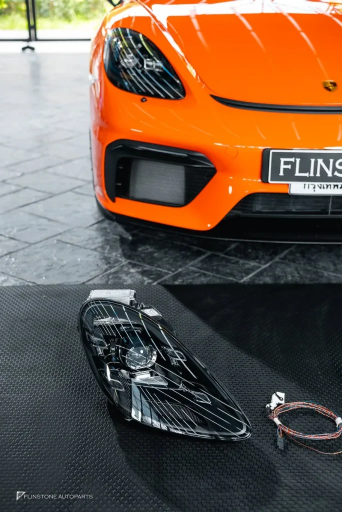 ไฟหน้าแท้ PDLS สำหรับ PORSCHE 718 Spyder พาร์แท้จากเยอรมัน