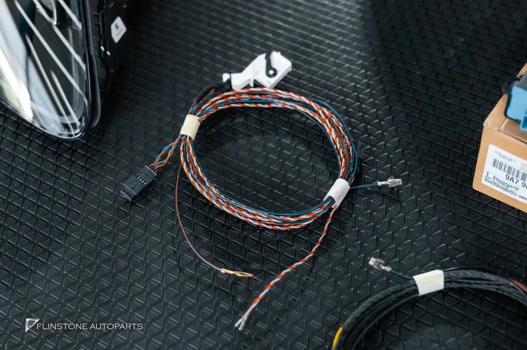 ไฟหน้าแท้ PDLS สำหรับ PORSCHE 718 Spyder พาร์แท้จากเยอรมัน