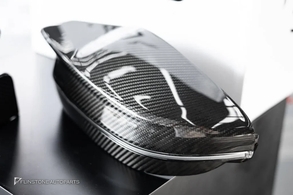 กระจกมองข้างคาร์บอนจาก USUS Autoclave BMW G42 Series 2 เลื่อนชมร