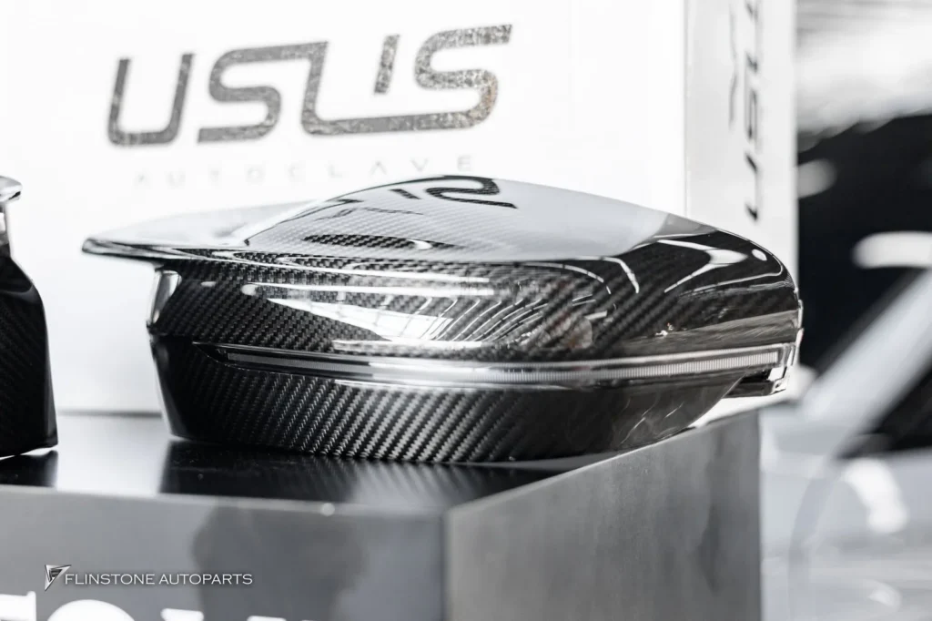 กระจกมองข้างคาร์บอนจาก USUS Autoclave BMW G42 Series 2 เลื่อนชมร