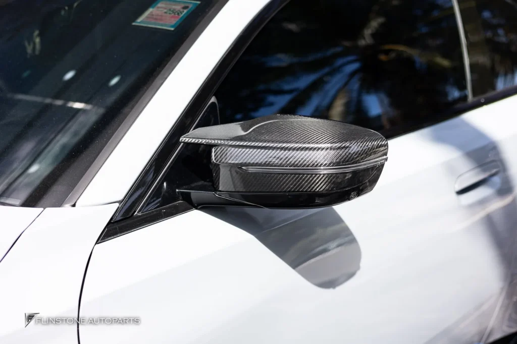 กระจกมองข้างคาร์บอนจาก USUS Autoclave BMW G42 Series 2 เลื่อนชมร