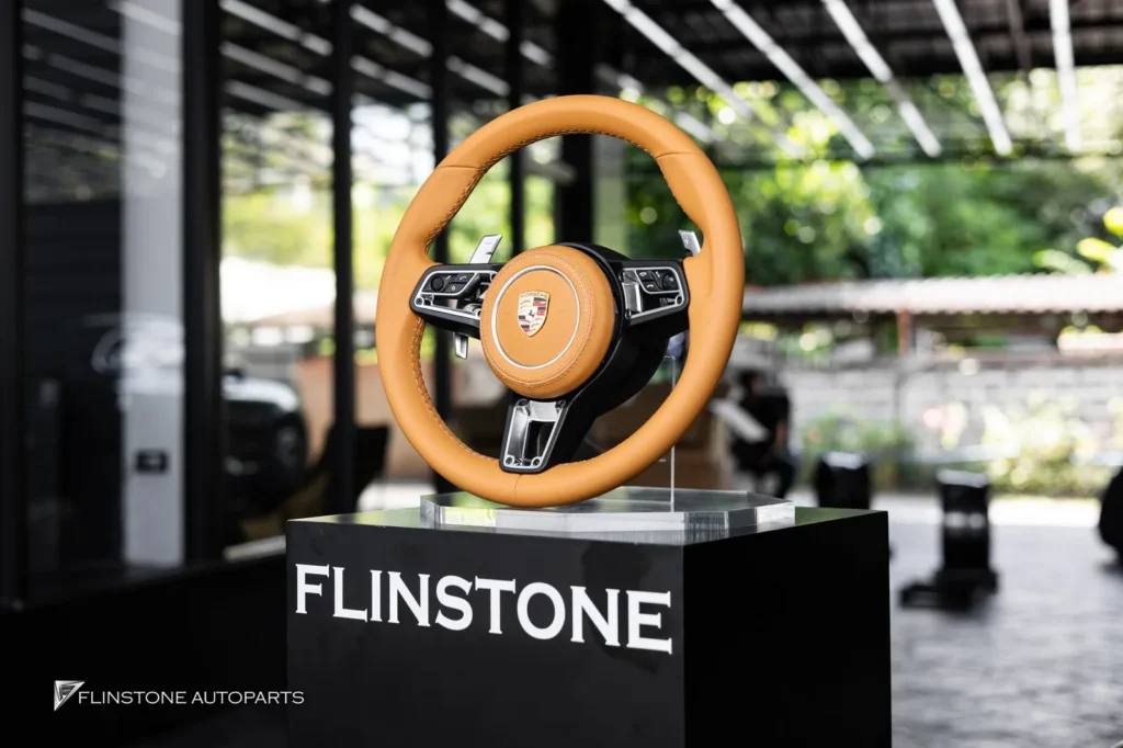 PORSCHE Interior Accessories PORSCHE 981 เลือกติดตั้งพวงมาลัยใหม่จากทางร้าน ลูกค้าเลือกสีห