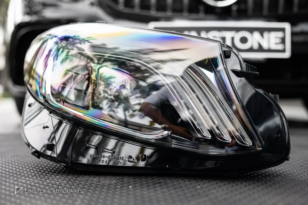 Mercedes-Benz W213 E-Class ติดตั้งไฟหน้าแบบ MAYBACH Look เบื่อแบบเดิมๆ มาอัพเพ