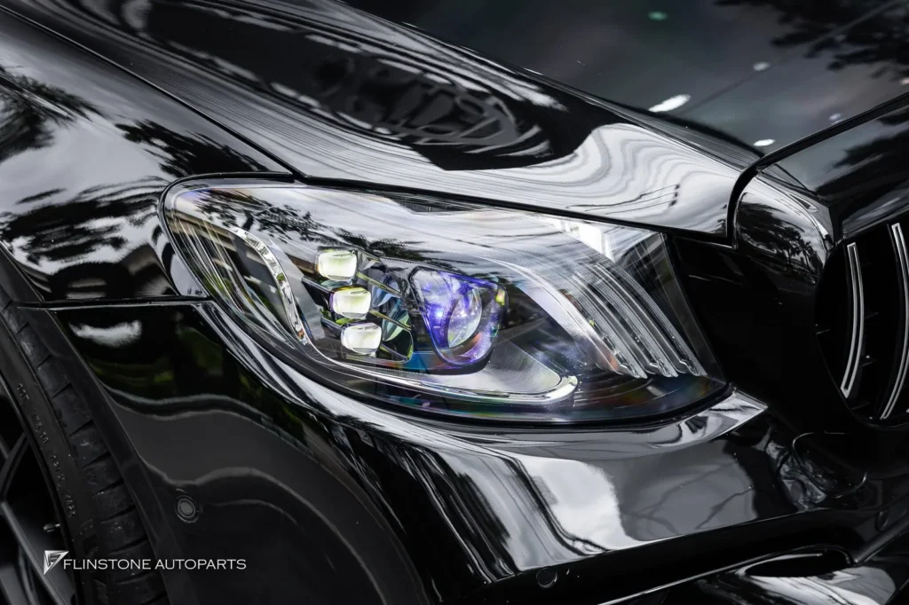Mercedes-Benz W213 E-Class ติดตั้งไฟหน้าแบบ MAYBACH Look เบื่อแบบเดิมๆ มาอัพเพ