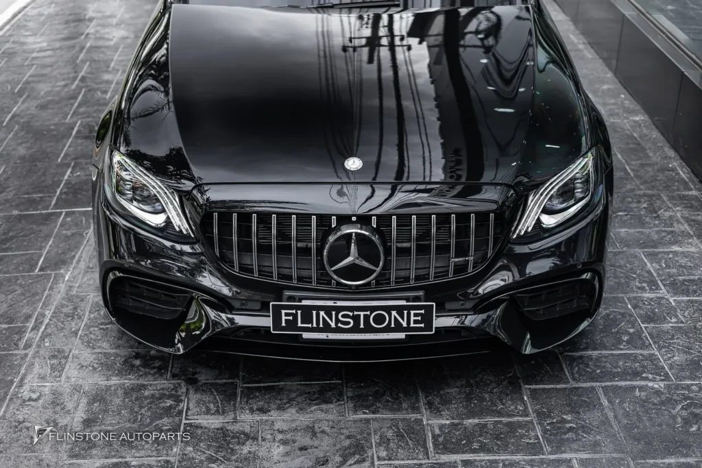 Mercedes-Benz W213 E-Class ติดตั้งไฟหน้าแบบ MAYBACH Look เบื่อแบบเดิมๆ มาอัพเพ