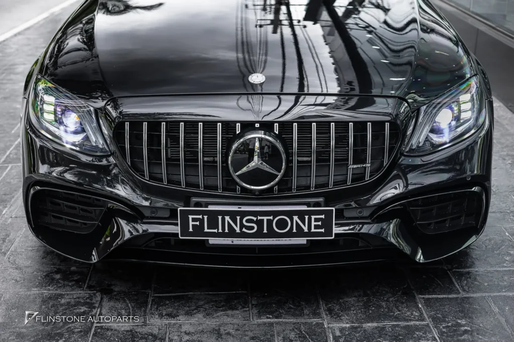 Mercedes-Benz W213 E-Class ติดตั้งไฟหน้าแบบ MAYBACH Look เบื่อแบบเดิมๆ มาอัพเพ