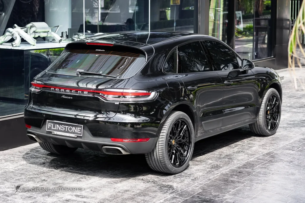 ลูกค้า PORSCHE MACAN Walk-in เข้ามาเลือกล้อที่มีในสต็อก ล้อจาก U