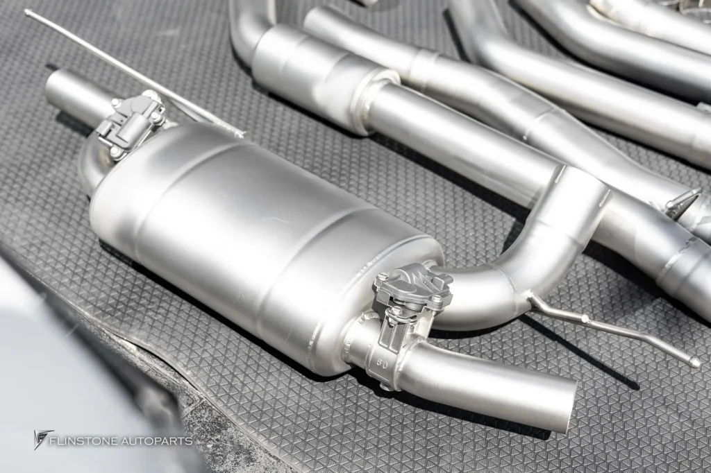BMW G30 Series 5 เตรียมติดตั้งชุดท่อจาก USUS Exhaust ในชุดมาพร้อ