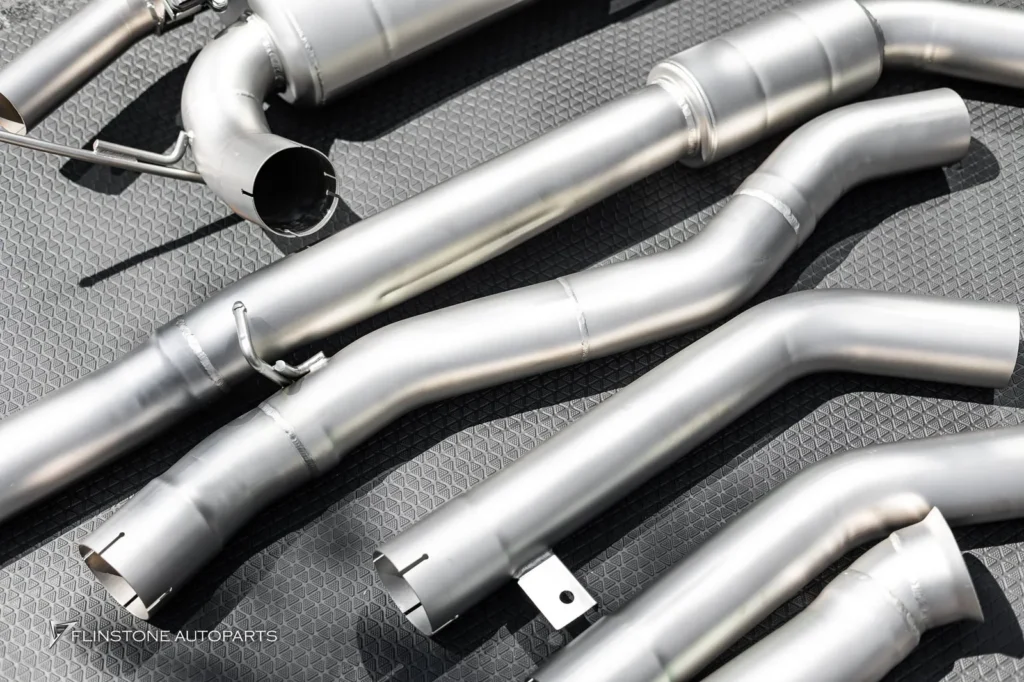BMW G30 Series 5 เตรียมติดตั้งชุดท่อจาก USUS Exhaust ในชุดมาพร้อ