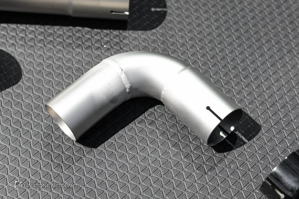 BMW G30 Series 5 เตรียมติดตั้งชุดท่อจาก USUS Exhaust ในชุดมาพร้อ