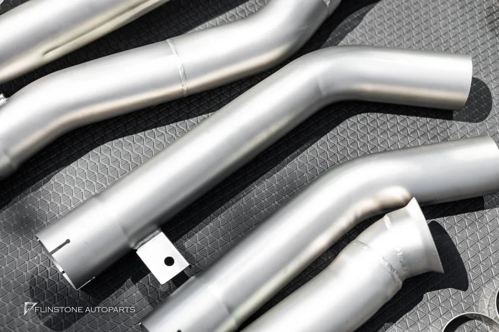 BMW G30 Series 5 เตรียมติดตั้งชุดท่อจาก USUS Exhaust ในชุดมาพร้อ