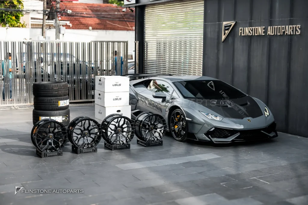 LAMBORGHINI Huracan LP610-4 เลือกติดตั้งชุดล้อ USUS Forged Desig