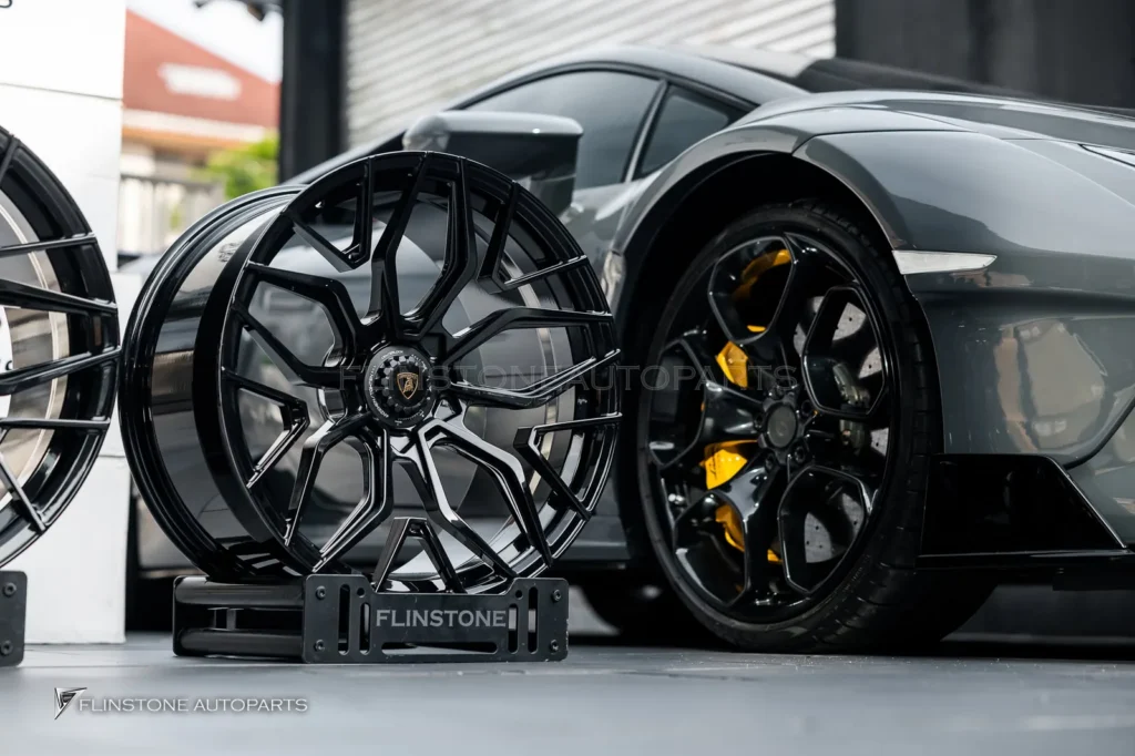 LAMBORGHINI Huracan LP610-4选择安装套轮圈USUS Forged Desig