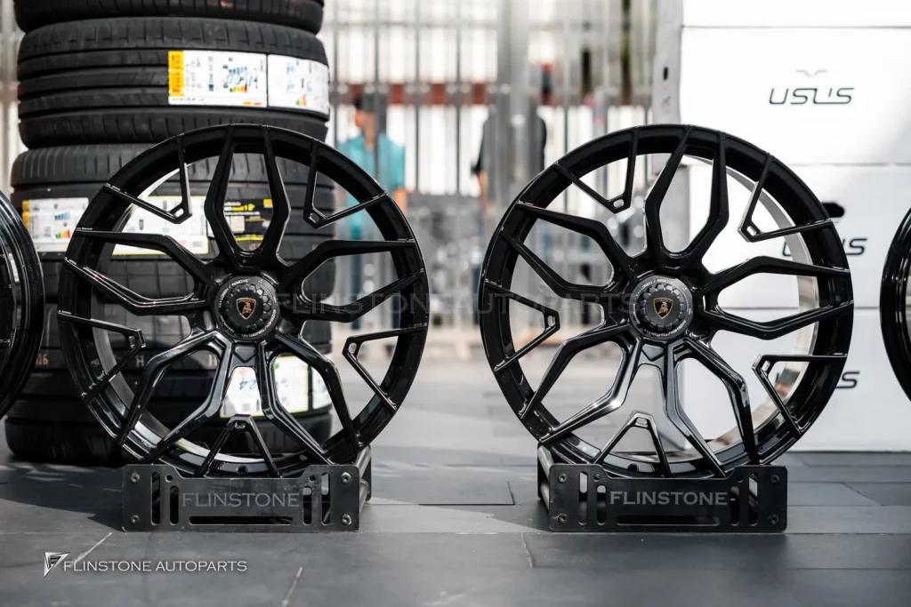 LAMBORGHINI Huracan LP610-4选择安装套轮圈USUS Forged Desig