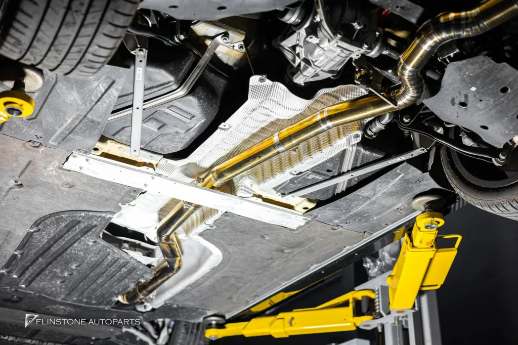 BMW G22 ติดตั้งชุดท่อ USUS Titanium Exhaust เลือกเป็นสีทอง มาพร้