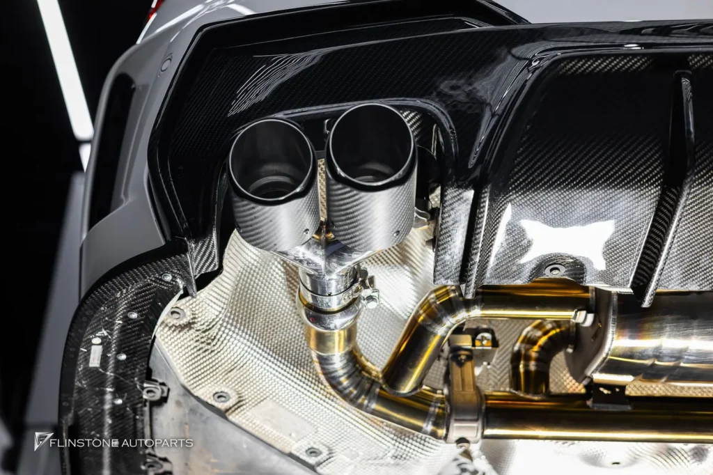 BMW G22 ติดตั้งชุดท่อ USUS Titanium Exhaust เลือกเป็นสีทอง มาพร้