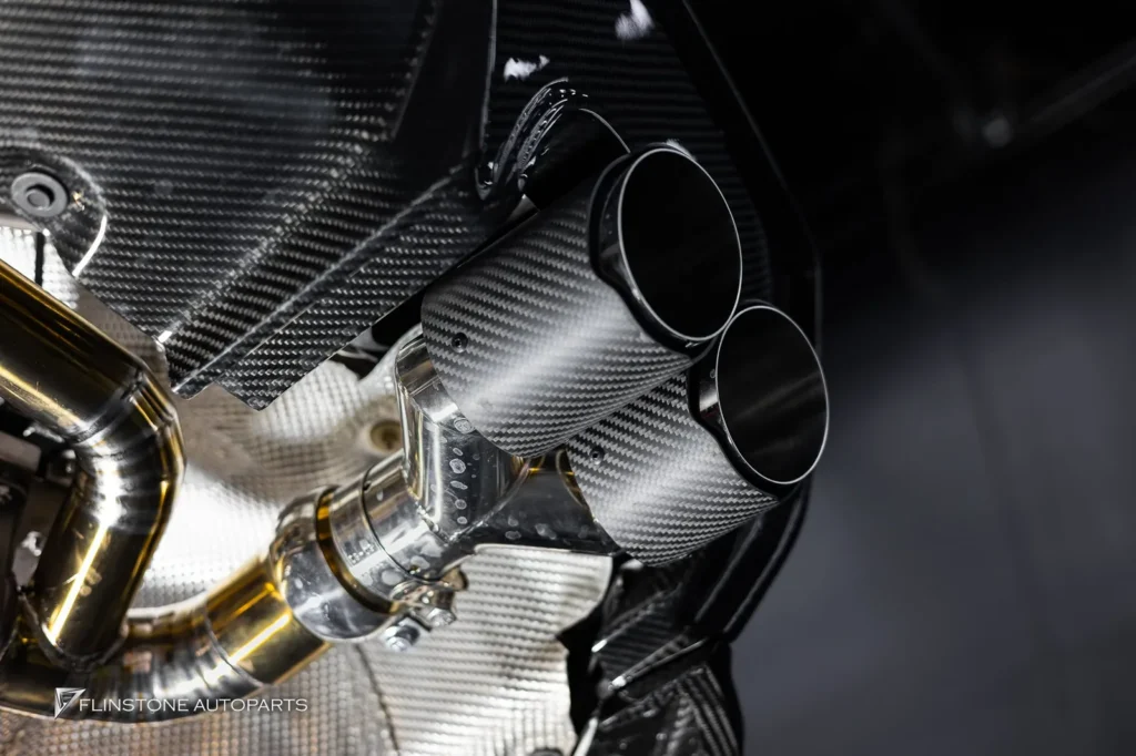 BMW G22 ติดตั้งชุดท่อ USUS Titanium Exhaust เลือกเป็นสีทอง มาพร้