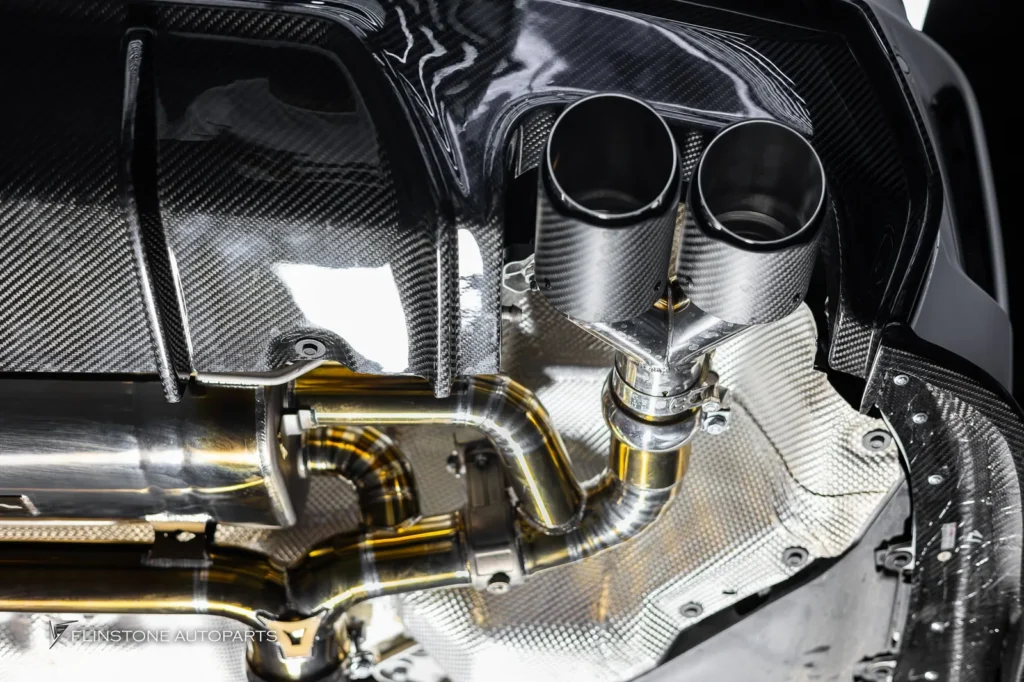 BMW G22 ติดตั้งชุดท่อ USUS Titanium Exhaust เลือกเป็นสีทอง มาพร้