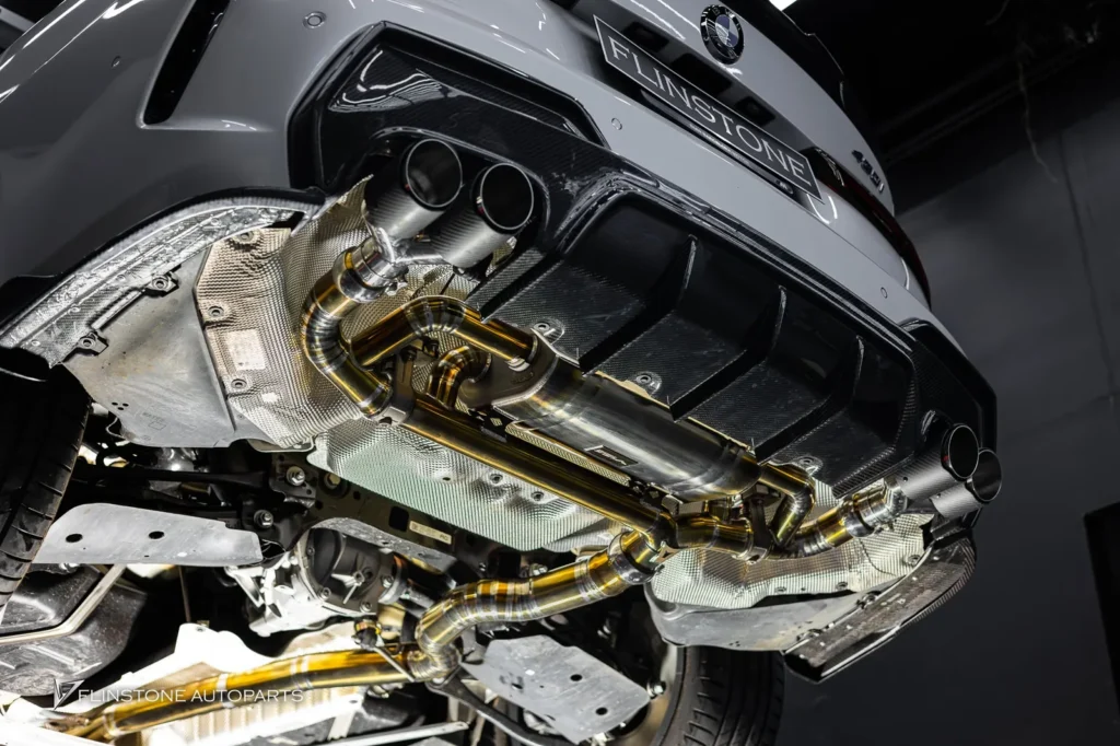 BMW G22 ติดตั้งชุดท่อ USUS Titanium Exhaust เลือกเป็นสีทอง มาพร้