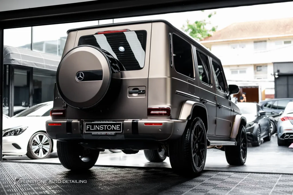Mercedes-Benz W464 G-Class เปลี่ยนสีภายนอก G-Class ด้วยสี Heavy Metal Brown Ash มาเปลี่ยนสี