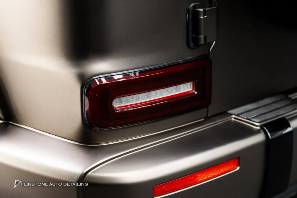 Mercedes-Benz W464 G-Class เปลี่ยนสีภายนอก G-Class ด้วยสี Heavy Metal Brown Ash มาเปลี่ยนสี