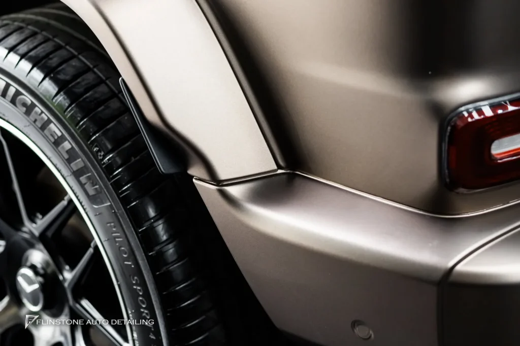Mercedes-Benz W464 G-Class เปลี่ยนสีภายนอก G-Class ด้วยสี Heavy Metal Brown Ash มาเปลี่ยนสี