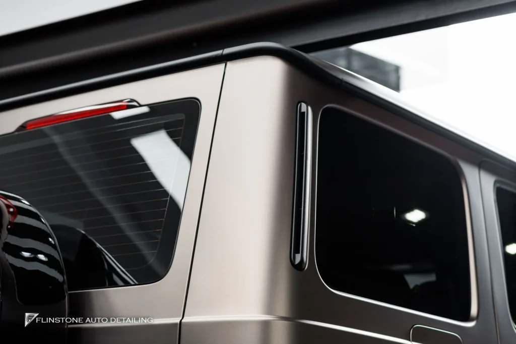 Mercedes-Benz W464 G-Class เปลี่ยนสีภายนอก G-Class ด้วยสี Heavy Metal Brown Ash มาเปลี่ยนสี