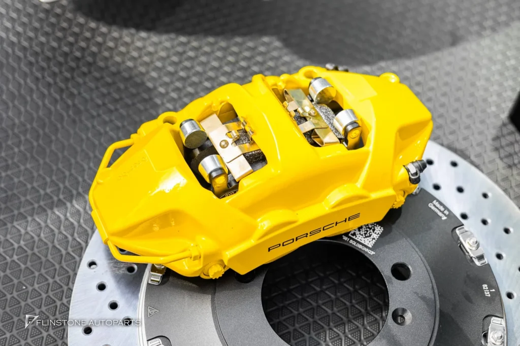 PORSCHE 718 Cayman选择安装刹车套件Custom GT3哑光前6活塞
