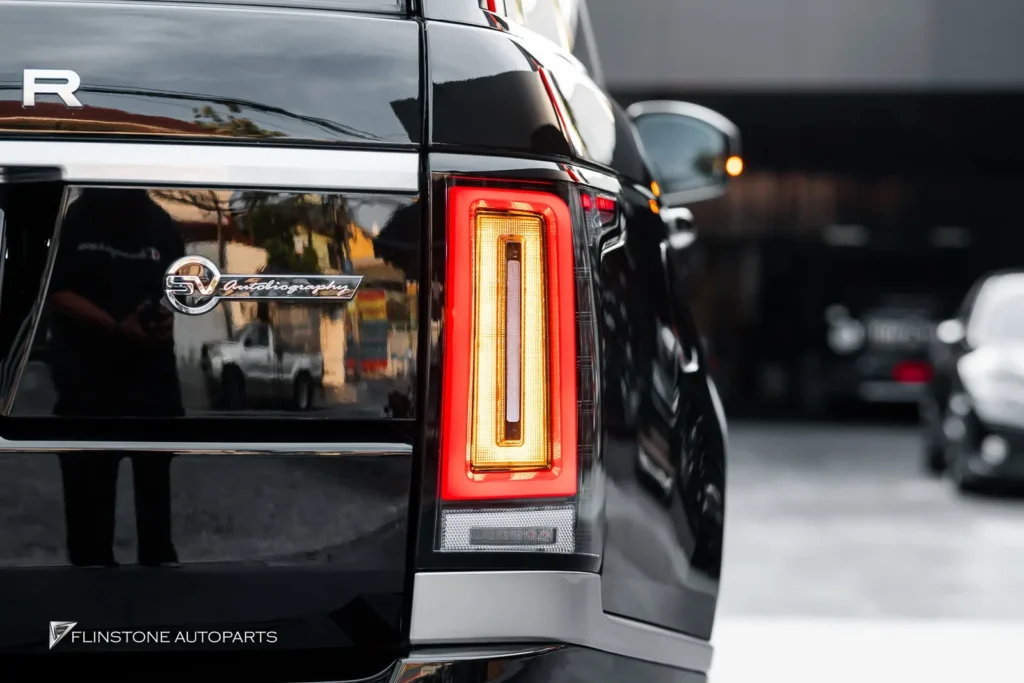 เปลี่ยนโฉม RANGE ROVER ปี 2016 เป็นรุ่น SV 2022 และเสริม Accesso