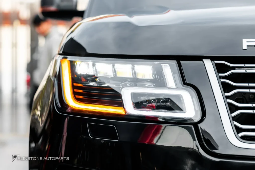 เปลี่ยนโฉม RANGE ROVER ปี 2016 เป็นรุ่น SV 2022 และเสริม Accesso