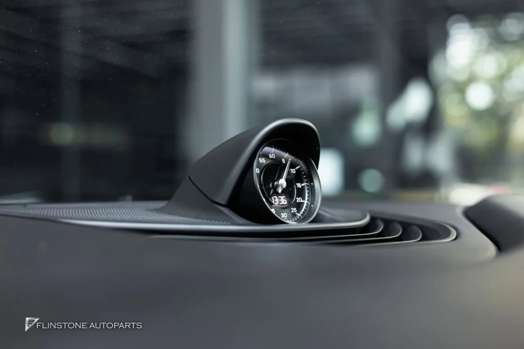 PORSCHE TAYCAN ติดตั้งเพิ่มสำหรับนาฬิกา STOPWATCH อุปกรณ์ทั้งหมด