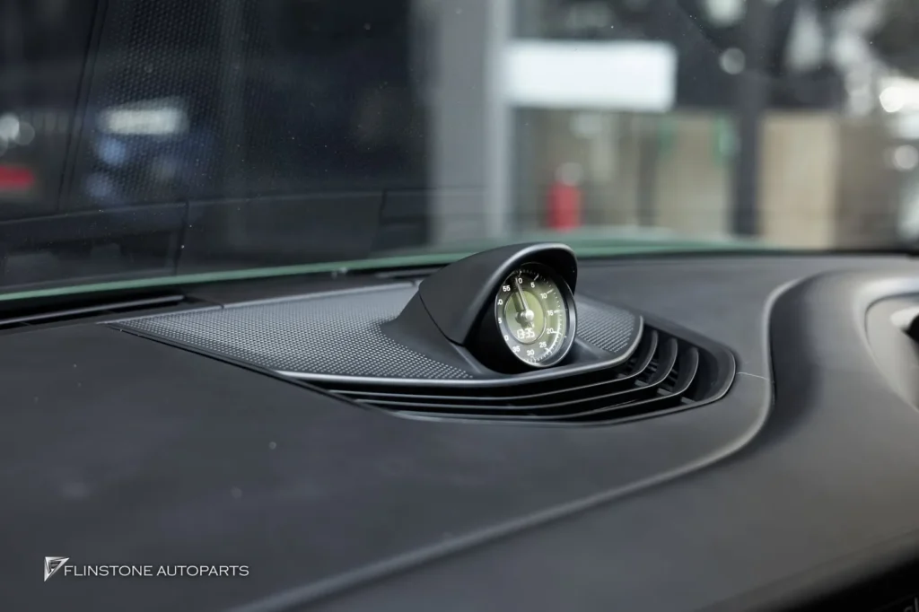 PORSCHE TAYCAN ติดตั้งเพิ่มสำหรับนาฬิกา STOPWATCH อุปกรณ์ทั้งหมด