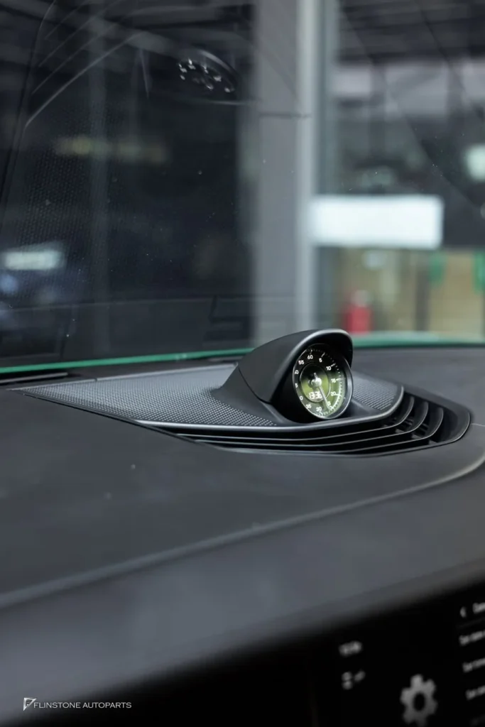 PORSCHE TAYCAN ติดตั้งเพิ่มสำหรับนาฬิกา STOPWATCH อุปกรณ์ทั้งหมด