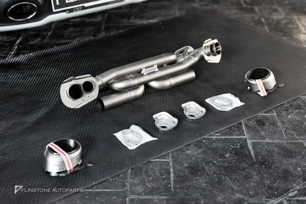 ชุดท่อ AKRAPOVIC สำหรับ PORSCHE 992 Carrera มีของพร้อมติดตั้งนะ