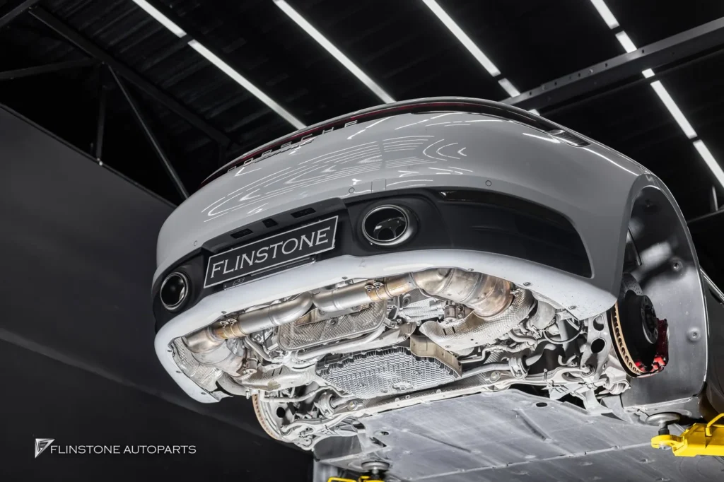 ชุดท่อ AKRAPOVIC สำหรับ PORSCHE 992 Carrera มีของพร้อมติดตั้งนะ