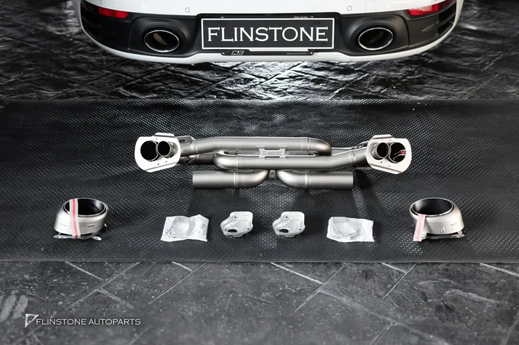 ชุดท่อ AKRAPOVIC สำหรับ PORSCHE 992 Carrera มีของพร้อมติดตั้งนะ