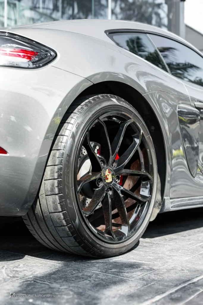 PORSCHE 718 Cayman – Boxster Painted PORSCHE Caliper