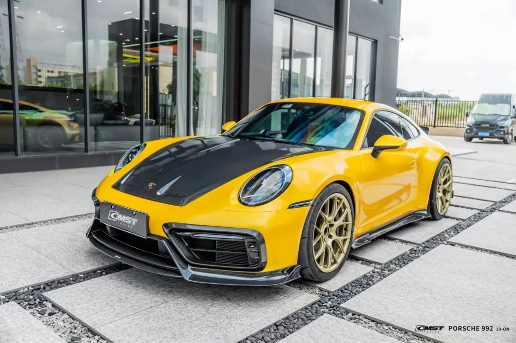 PORSCHE 992 Carrera Front Lip + Air Duct