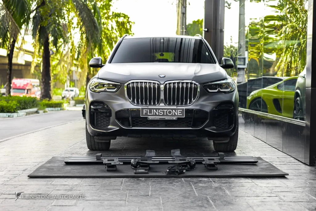 บันไดข้างอัตโนมัติสำหรับ BMW X5 G05 ใช้งานดีมากๆ