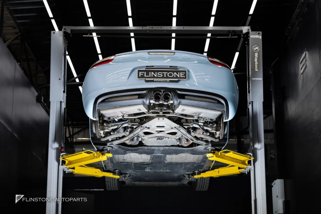 PORSCHE 981 Boxster安装排气系统来自IPE Exhaust