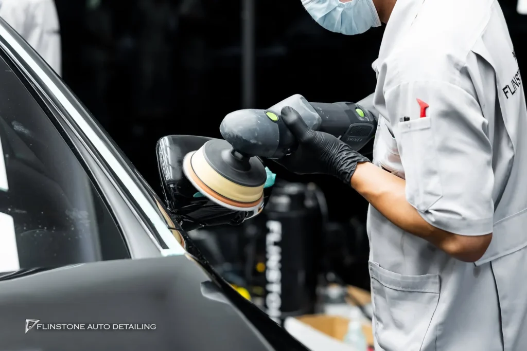 ฟื้นฟูสภาพพื้นผิวรถ W213 E-Class ให้กลับมาสวยใส เลื่อนชมรูปภาพได