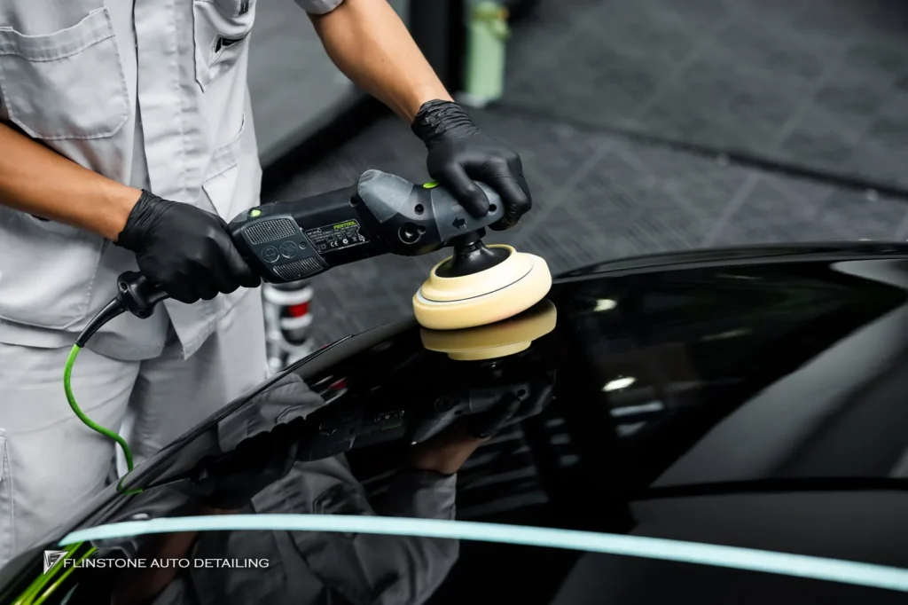 ฟื้นฟูสภาพพื้นผิวรถ W213 E-Class ให้กลับมาสวยใส เลื่อนชมรูปภาพได
