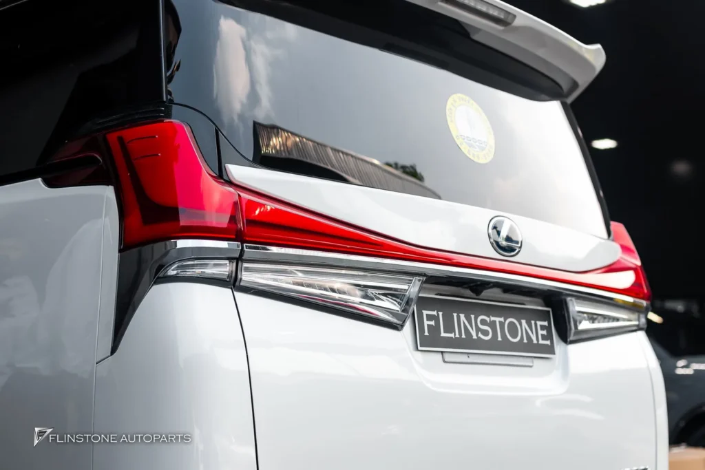 ไฟท้าย LEXUS Lm300 สำหรับ Toyota Alphard