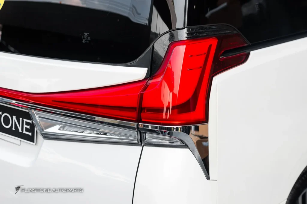 ไฟท้าย LEXUS Lm300 สำหรับ Toyota Alphard