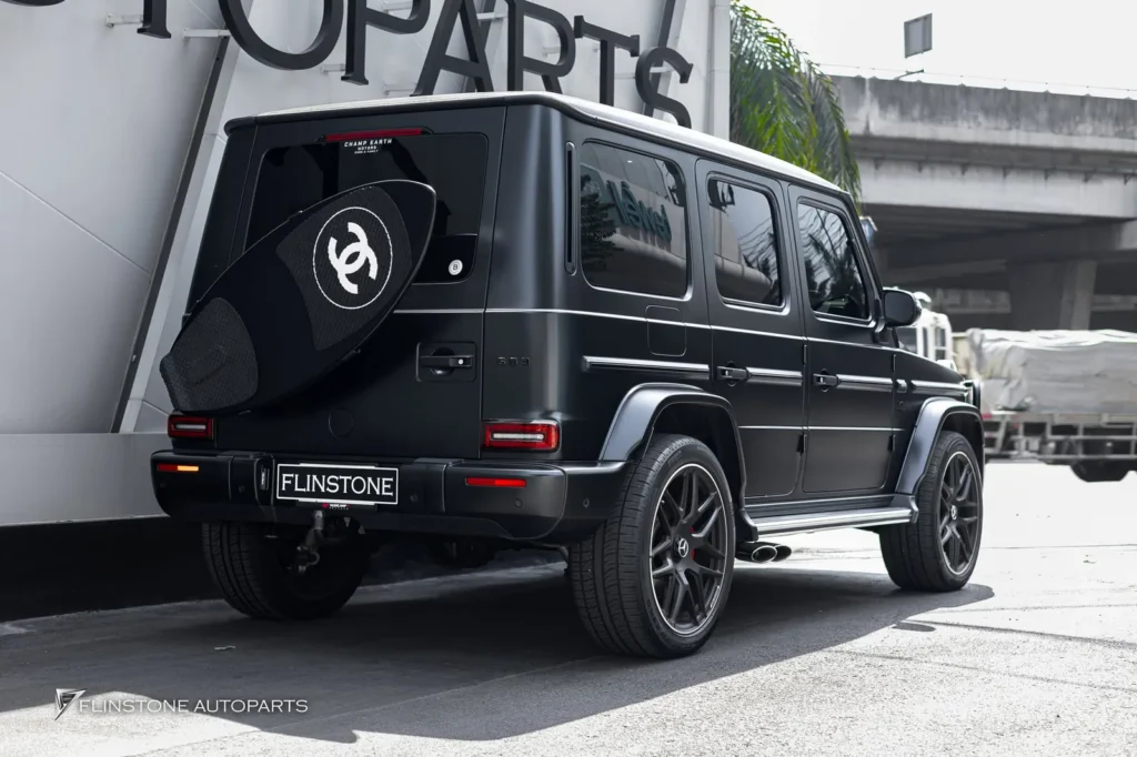 Mercedes-Benz W464 G-Class G63 Custom Bullbar + Surfboard