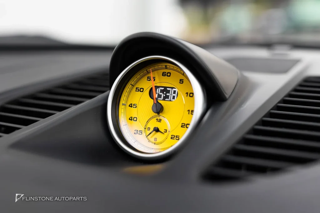 PORSCHE 991.1 – 991.2 STOPWATCH [Yellow]