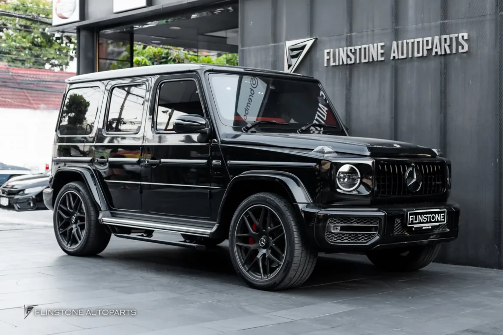 W465 G-Class 2025+ Mercedes G63 AMG อีกคันเลือกติดตั้งบันไดไฟฟ้าอัตโนมัติ ใช้งานสะด