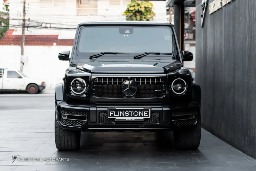 W465 G-Class 2025+ Mercedes G63 AMG อีกคันเลือกติดตั้งบันไดไฟฟ้าอัตโนมัติ ใช้งานสะด